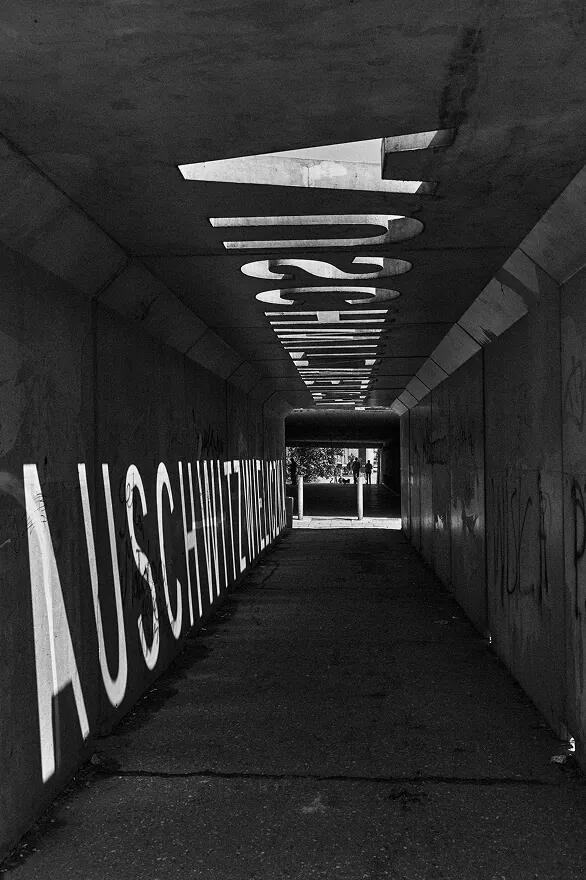 Rzeźba AUSCHWITZWIELICZKA, ul. Kącik, 2012, 2015